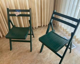 Folding chairs 