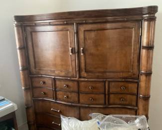 Bedroom set armoire