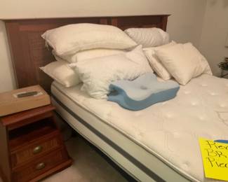 Bedroom set