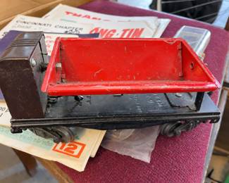 Vintage Lionel Operating Dump Car