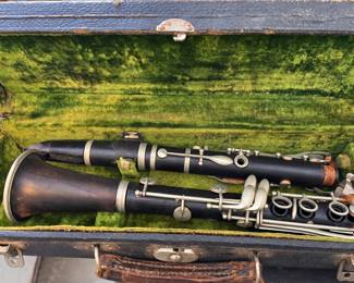 Vintage Clarinet with Fitted Carrying Case