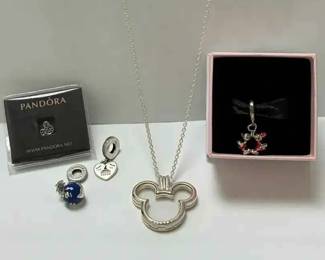 SH129VPandora, Disney Charms And Necklace
