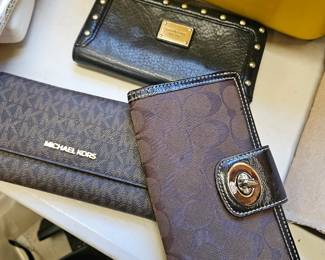 Designer wallets & purses