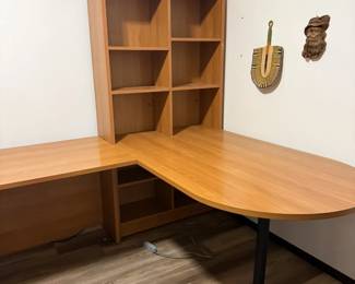 3Piece Office Desk with Hutch