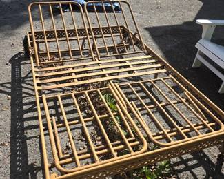 Double patio frame has Grey cushion