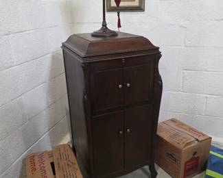 Antique Victrola with records