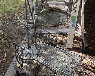 Outdoor Swing Lounger