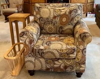 Floral Chair with Side Table and Magazine holder
