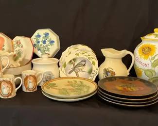 Kitchen Decor and Decorative Plates