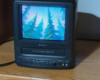 Small Color Sansui VHS TV
