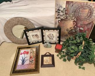 Floral Seashell Home Decor