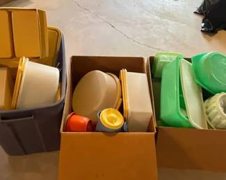 Mystery Lot Of Tupperware