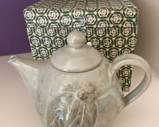 Chengni teapot, made from a single piece of stone