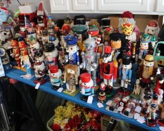 Nutcrackers - Various Sizes from 3" to 17"