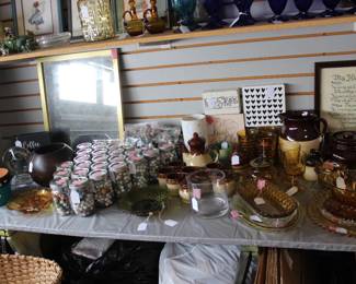Marble King (Paden City, WV) Vintage Marbles, Crock and Pottery Sets, & Vintage Glassware