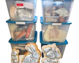 Mystery Decorative Metal Cake Pans