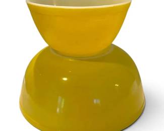 Pyrex Yellow Primary Color Mixing Bowls