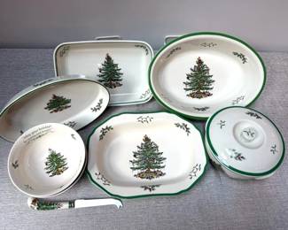 Spode Christmas Tree OventoTable Holiday Serveware Collection  7 Pieces
