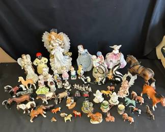Collectible Animals And Figural Decorations