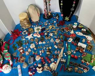 Christmas Jewelry Lot