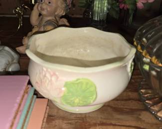 ceramic lotus or water lily pedestal planter