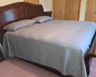 8pc Broyhill bedroom set