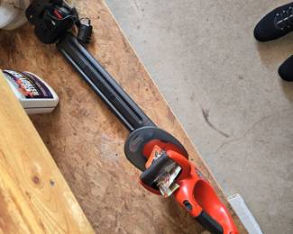 Black+Decker 20V MAX Cordless Pole Hedge Trimmer