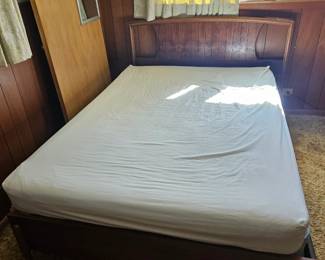 Full size mattress/box spring and frame