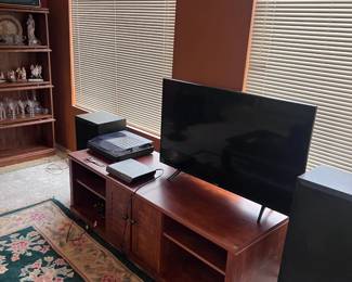 Television And Media Furniture