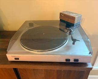 ION TTUSB05 USB Turntable, a budget-friendly belt-drive record player designed primarily for playing vinyl records and archiving them into digital audio formats