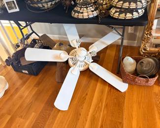 Hampton Bay Celing fan