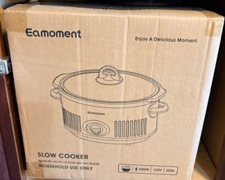 New in box crock pot/slow cooker