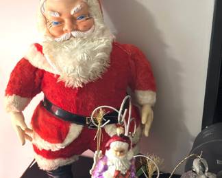 Collection of vintage Santa's