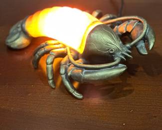 Light up lobster lamp