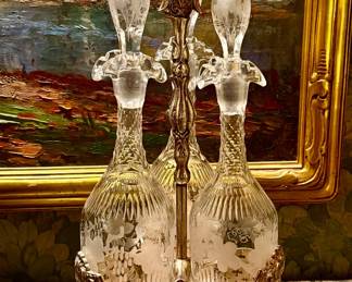 Hawksworth Eyre & Co 3-Bottle Tantalus Crystal Decanters Circa 1860s