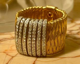 Men’s large Roberto Coin diamond bar woven band in 18k size 11