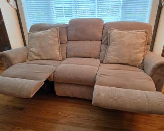 La-z-boy reclining sofa