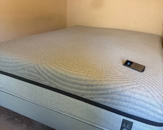 Sleep Number Bed, Queen Size