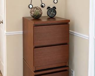 Pair of night stands