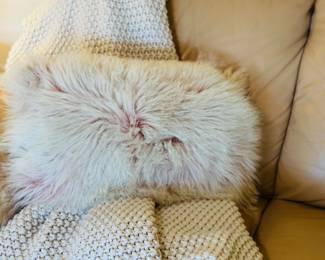Throw blankets, and accent pillows