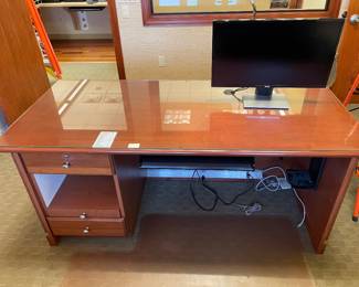 Desk & Monitor