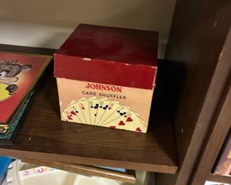 card shuffler