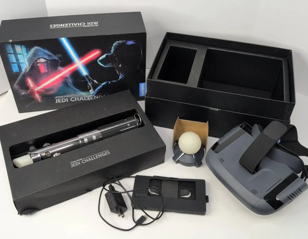 BB401 Star WarsJedi Challenges Augmented Reality AR Kit