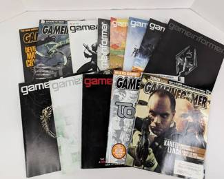 BB414 Early 2000s Game Informer Magazines