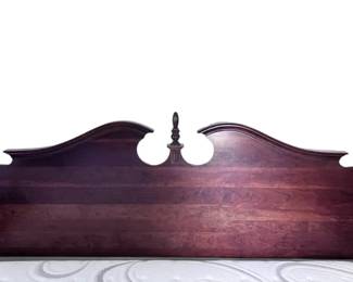 Traditional Cherry Or Mahogany Wood King Size Frame Bed With Rails