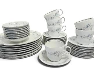 Johann Haviland Bavaria Germany Blue Garland China Set