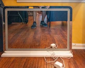Illuminated vanity mirror