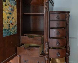 Lots of drawers