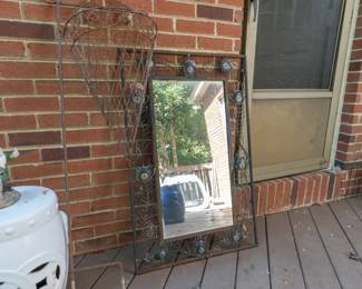 This mirror is very unique.