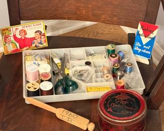 Vintage sewing items